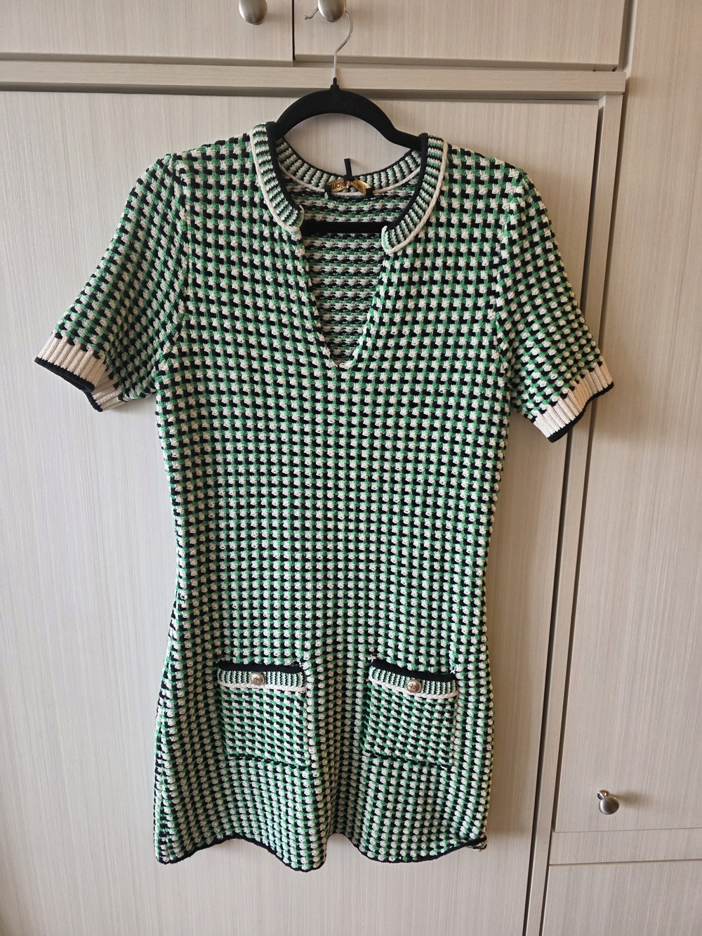 Maje Green and White Knit Mini Dress with Pocket Details, French 40 = USA 8-10.